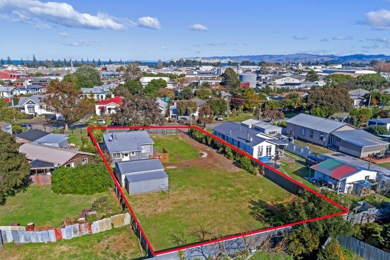 Photo of property in 1 Lyndhurst Street, Awapuni, Gisborne, 4010