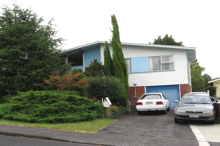 Photo of property in 62 Kirby Street, Glendene, Auckland, 0602
