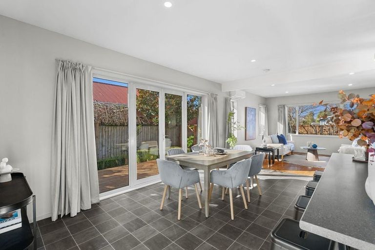 Photo of property in 5 Nortons Road, Avonhead, Christchurch, 8042