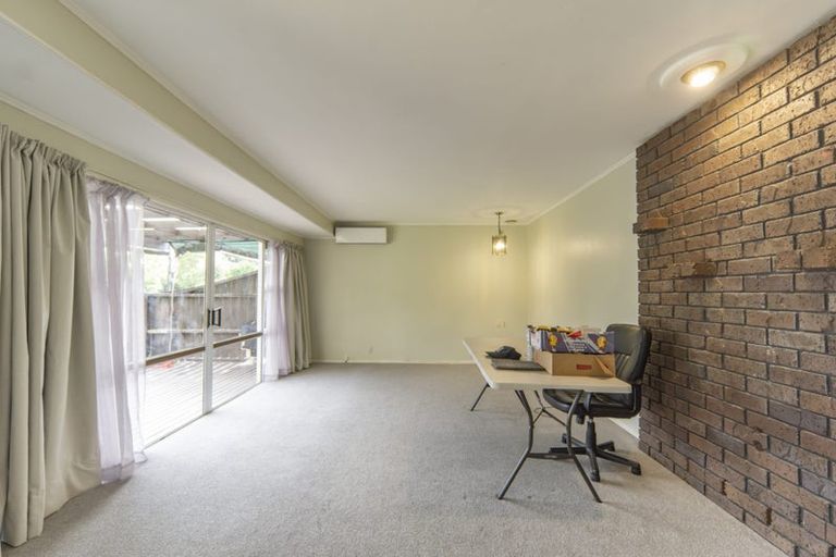 Photo of property in 112 Masters Avenue, Silverdale, Hamilton, 3216