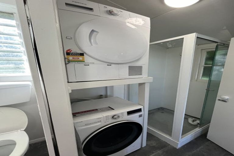 Photo of property in 8 Doctors Common, Mount Victoria, Wellington, 6011