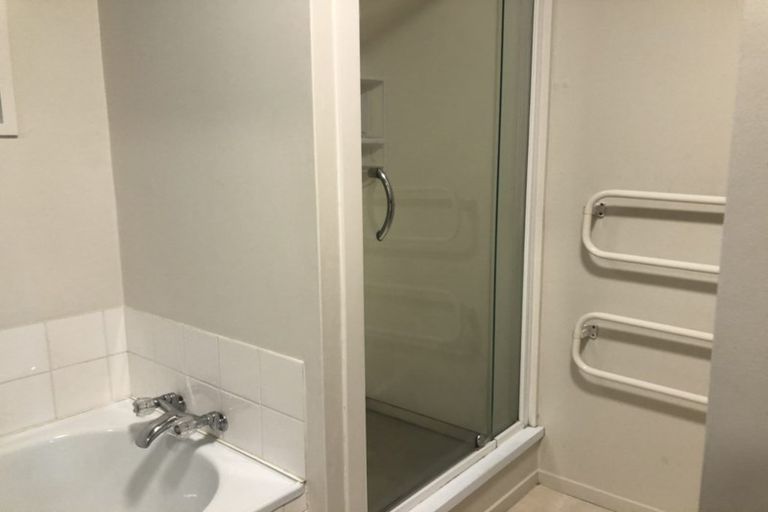 Photo of property in 17 Witbrock Crescent, Burnside, Christchurch, 8053