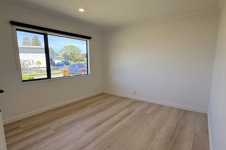 Photo of property in 16 Airini Road, Waimarama, Havelock North, 4294