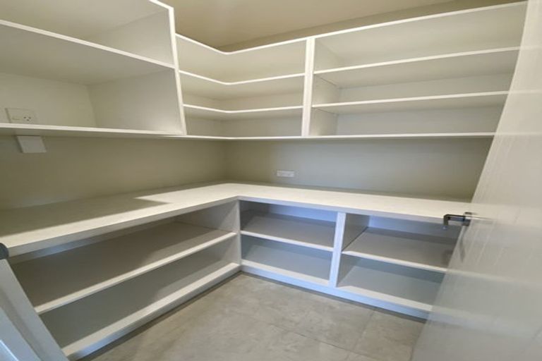 Photo of property in 33 Fearne Drive, Woodend, 7610