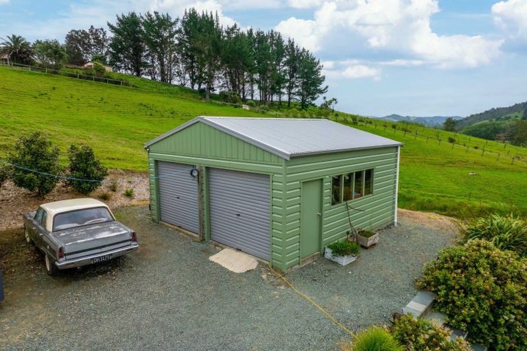 Photo of property in 571 Shoemaker Road, Waipu, 0582