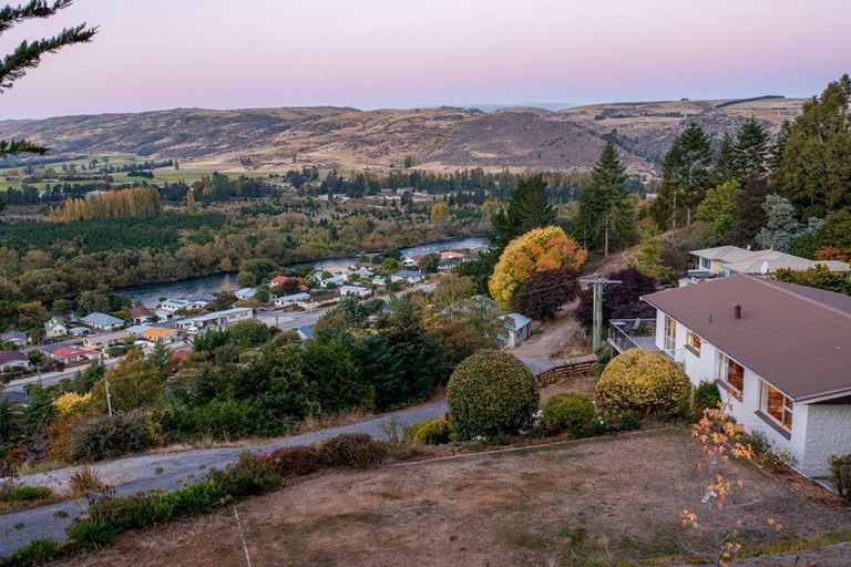 Photo of property in 16 Edinburgh Street, Roxburgh, 9500