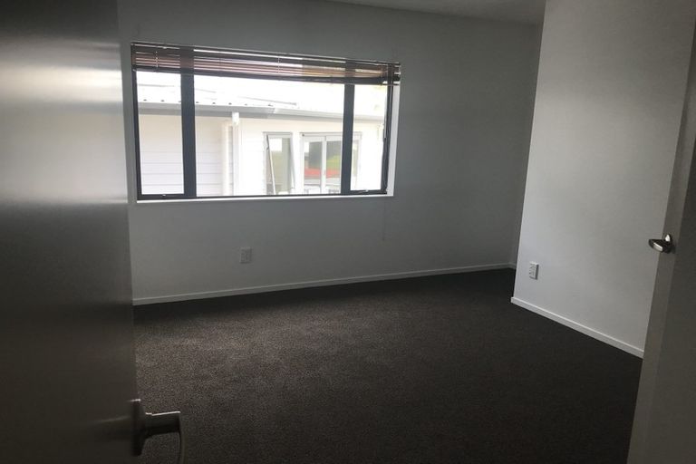 Photo of property in 19 Marjory Close, Broadmeadows, Wellington, 6035