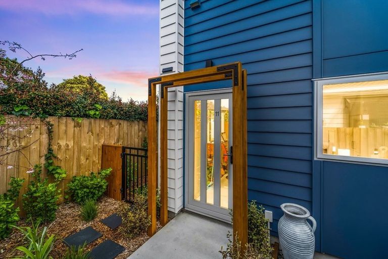 Photo of property in 11/8 Yeovil Road, Te Atatu Peninsula, Auckland, 0610