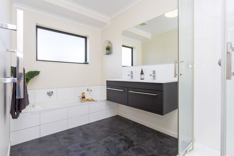 Photo of property in 103a Cameron Road, Westmere, Whanganui, 4574