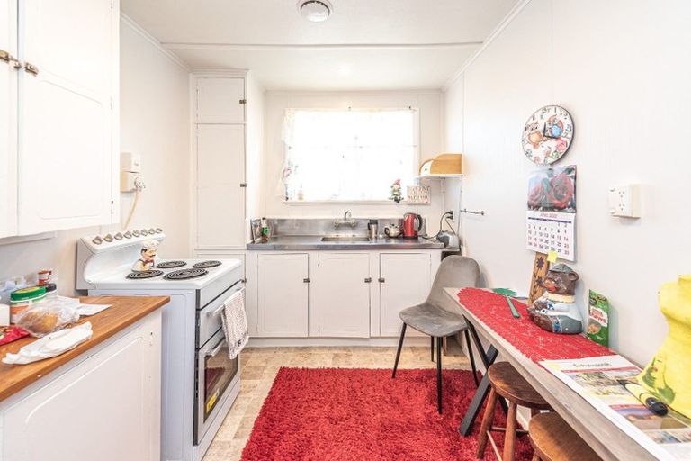 Photo of property in 52 Cuba Street, Marton, 4710