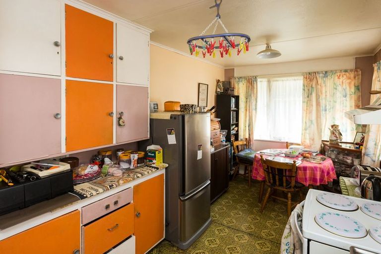 Photo of property in 30 Seddon Street, Takaro, Palmerston North, 4412