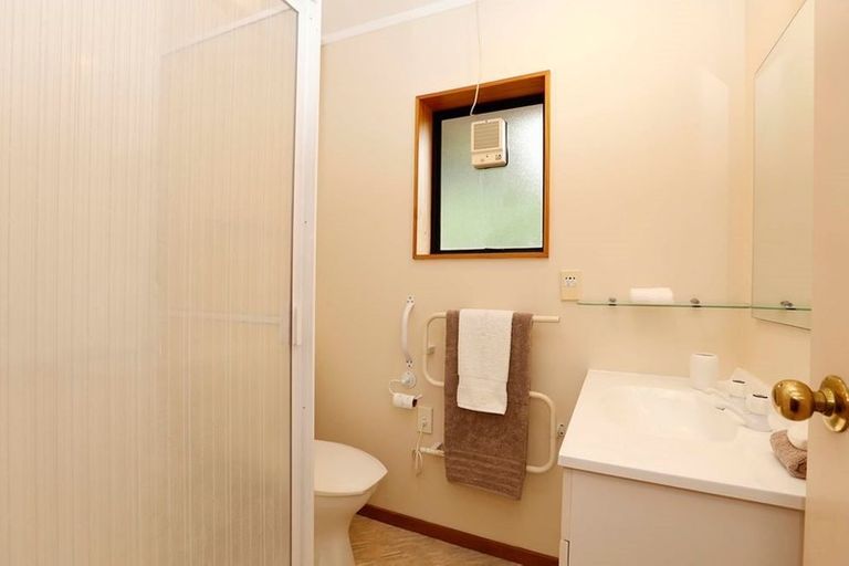 Photo of property in 22 Johnsview Terrace, Hillcrest, Hamilton, 3216