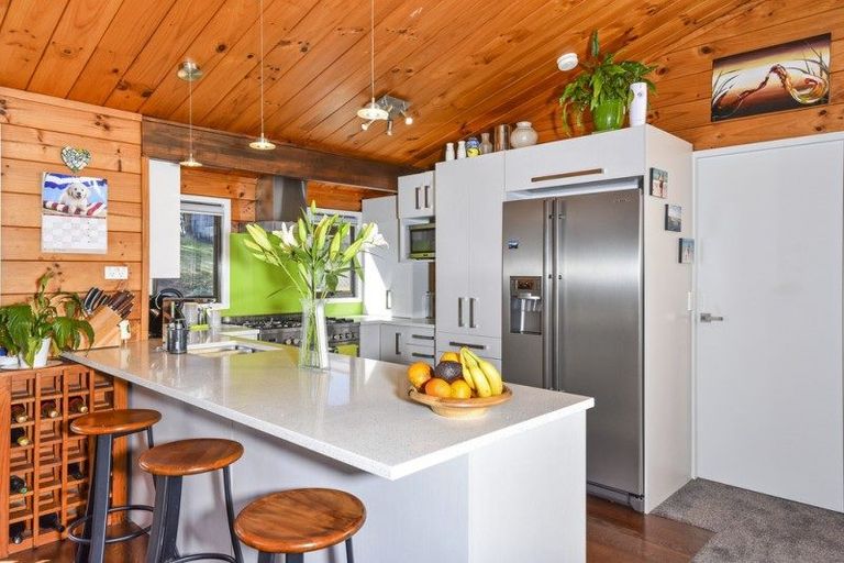 Photo of property in 11a Pendene Place, Forrest Hill, Auckland, 0620