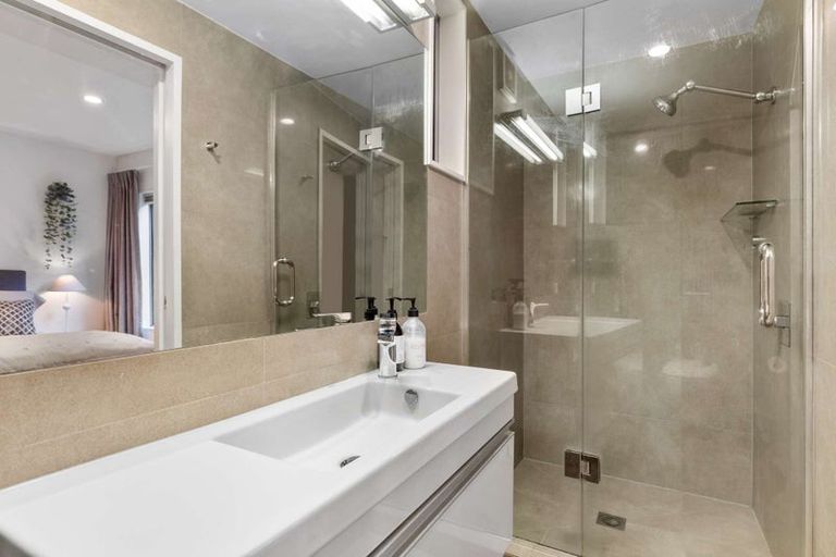 Photo of property in 7 Dorothy Road, Laingholm, Auckland, 0604