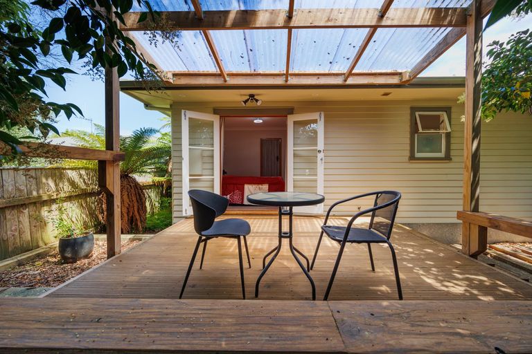 Photo of property in 67 Keeling Street, West End, Palmerston North, 4412
