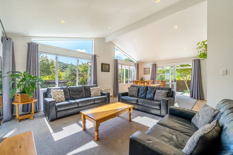 Photo of property in 30 Longfellow Street, Trentham, Upper Hutt, 5018