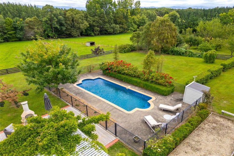 Photo of property in 63 Riversdale Road, Waihakeke, Carterton, 5792