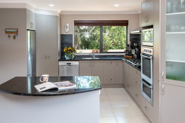 Photo of property in 29a Advene Road, Cockle Bay, Auckland, 2014