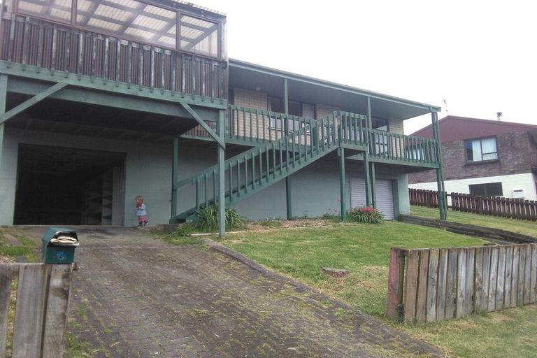 Photo of property in 10 Hartis Avenue, Huntly, 3700