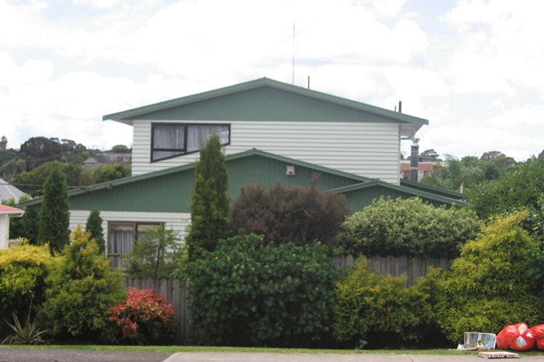 Photo of property in 19 Corunna Road, Milford, Auckland, 0620