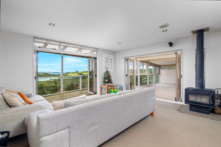 Photo of property in 9 Toi Track, Russell, 0272