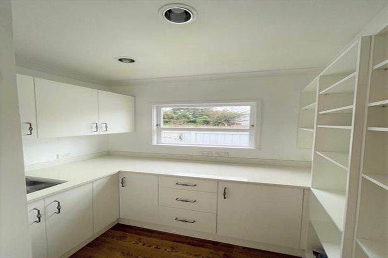 Photo of property in 57 Beach Road, Pahurehure, Papakura, 2113