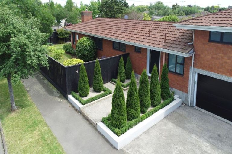 Photo of property in 198 Grimseys Road, Redwood, Christchurch, 8051