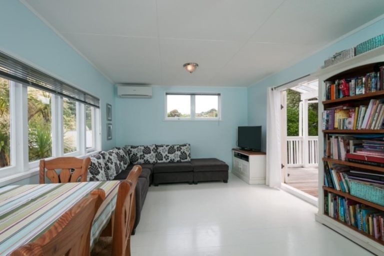 Photo of property in 30 Hythe Terrace, Mairangi Bay, Auckland, 0630