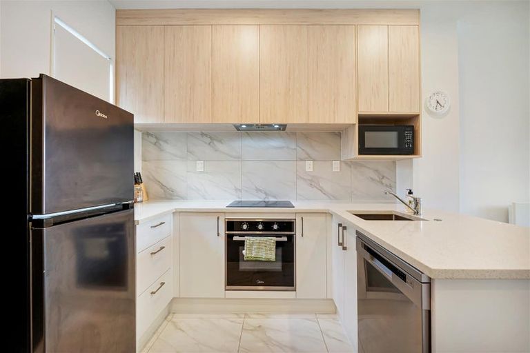 Photo of property in 96d Walmsley Road, Favona, Auckland, 2024