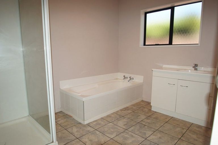 Photo of property in 4 Colchester Place, Templeton, Christchurch, 8042