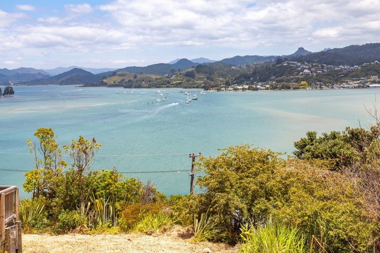 Photo of property in 160 Paku Drive, Tairua, 3508