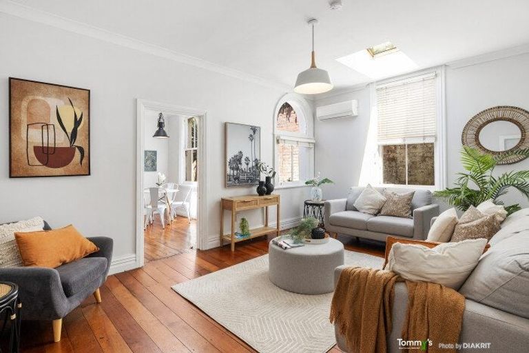 Photo of property in 361 Adelaide Road, Newtown, Wellington, 6021