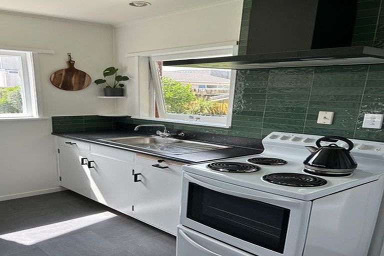 Photo of property in 2/9 Keeney Court, Papakura, 2110