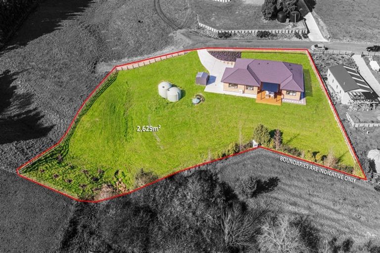 Photo of property in 5 Don Mackinnon Way, Hunua, 2583