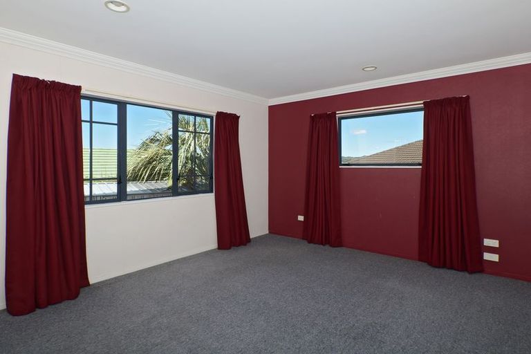 Photo of property in 16 Pebble Beach Boulevard, Te Kamo, Whangarei, 0112