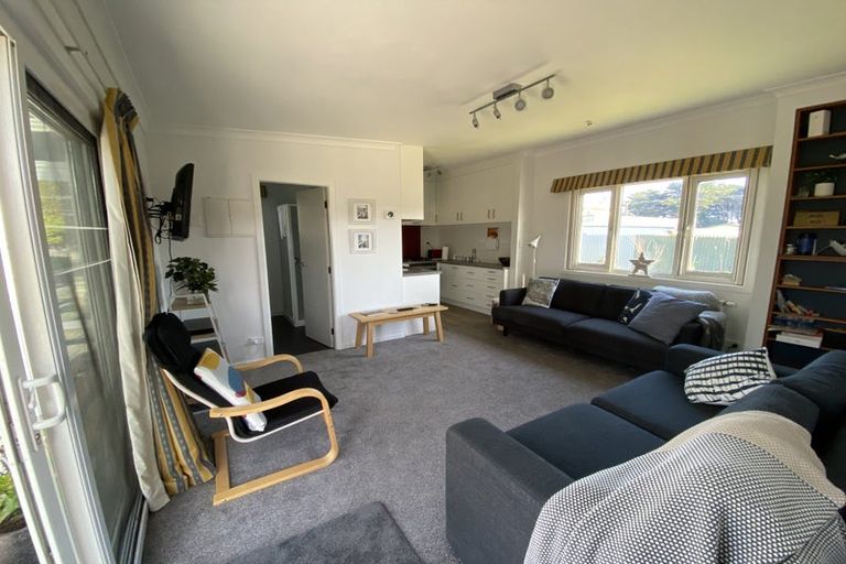 Photo of property in 3 Kent Terrace, Foxton Beach, Foxton, 4815