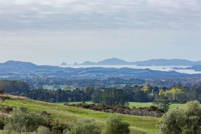 Photo of property in 900a Pungaere Road, Waipapa, Kerikeri, 0295