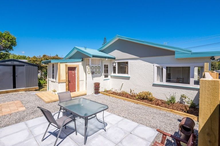 Photo of property in 16 Wharemauku Road, Raumati Beach, Paraparaumu, 5032
