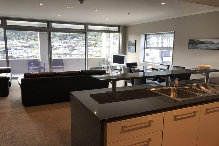 Photo of property in Oxleys Rock Apartments, 401/6 London Quay, Picton, 7220
