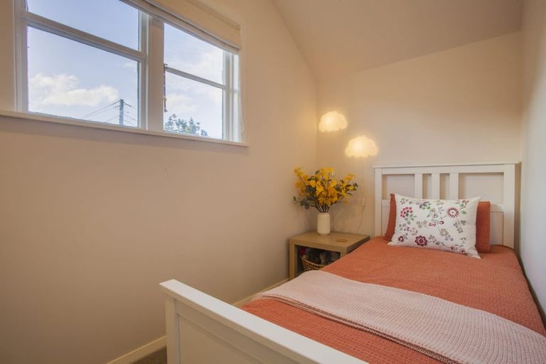 Photo of property in 15 Leveson Street, Strathmore Park, Wellington, 6022