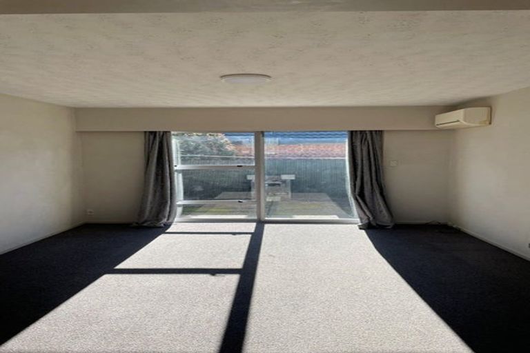 Photo of property in 2/22 Picton Avenue, Riccarton, Christchurch, 8011