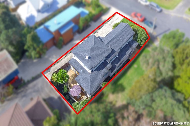 Photo of property in 11a Agathis Avenue, Mairangi Bay, Auckland, 0630