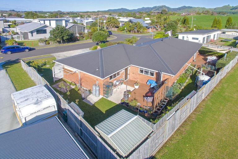 Photo of property in 9 Longboard Drive, Waihi Beach, 3611