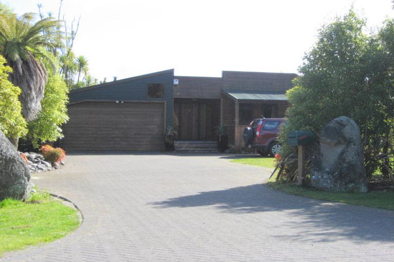 Photo of property in 43 Te Heuheu Parade, Tauranga Taupo, Turangi, 3382
