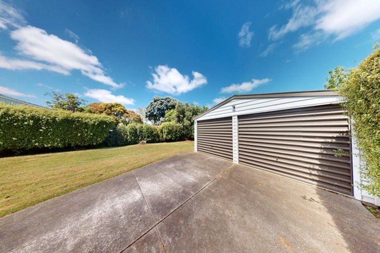 Photo of property in 41 Ellesmere Crescent, Highbury, Palmerston North, 4412