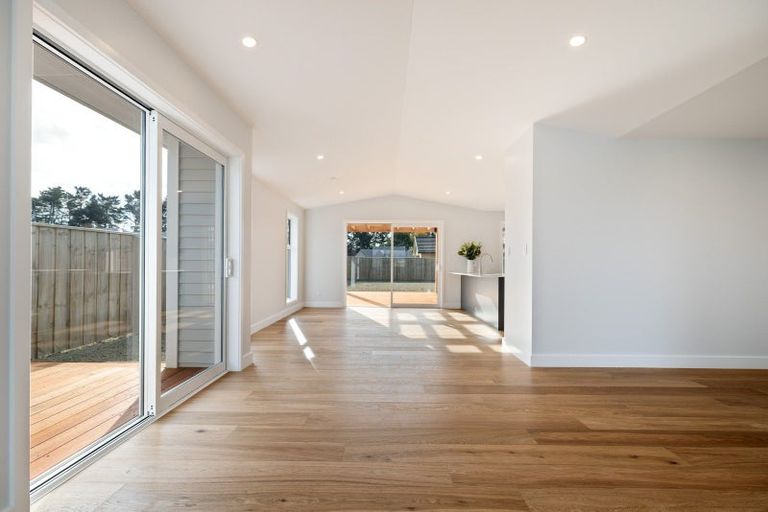 Photo of property in 27 Plover Avenue, Amberley, 7410