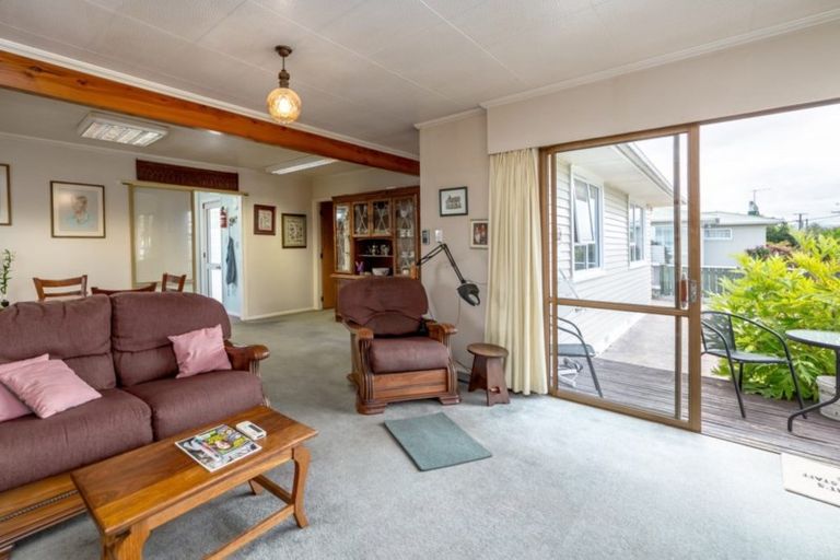 Photo of property in 29 Fergusson Street, Solway, Masterton, 5810