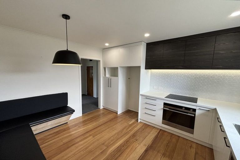 Photo of property in 20 Karaka Street, Merrilands, New Plymouth, 4312