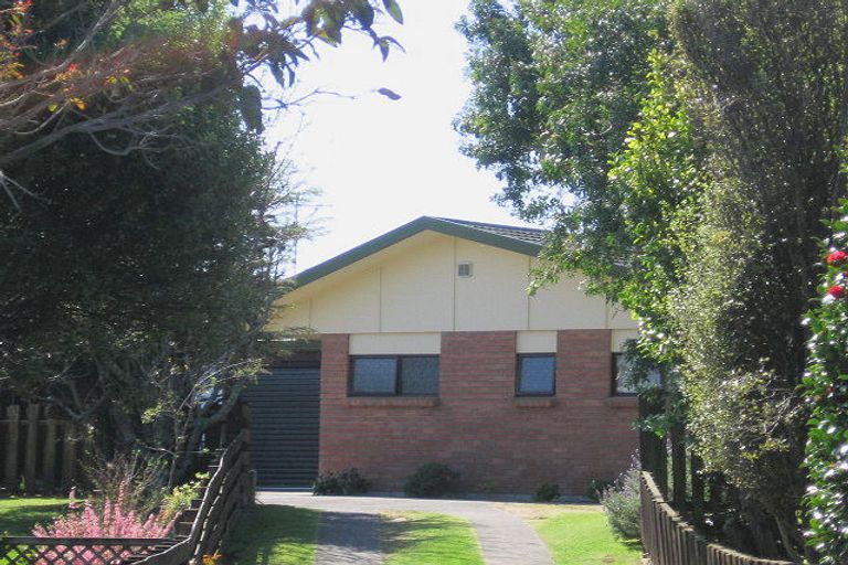 Photo of property in 8b Moorea Place, Mount Maunganui, 3116
