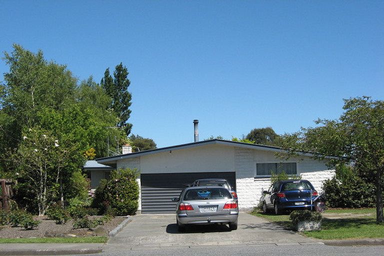 Photo of property in 183 West Belt, Rangiora, 7400